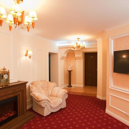 7 Sky Hotel Klinicheskaya Street Kyiv Exterior foto