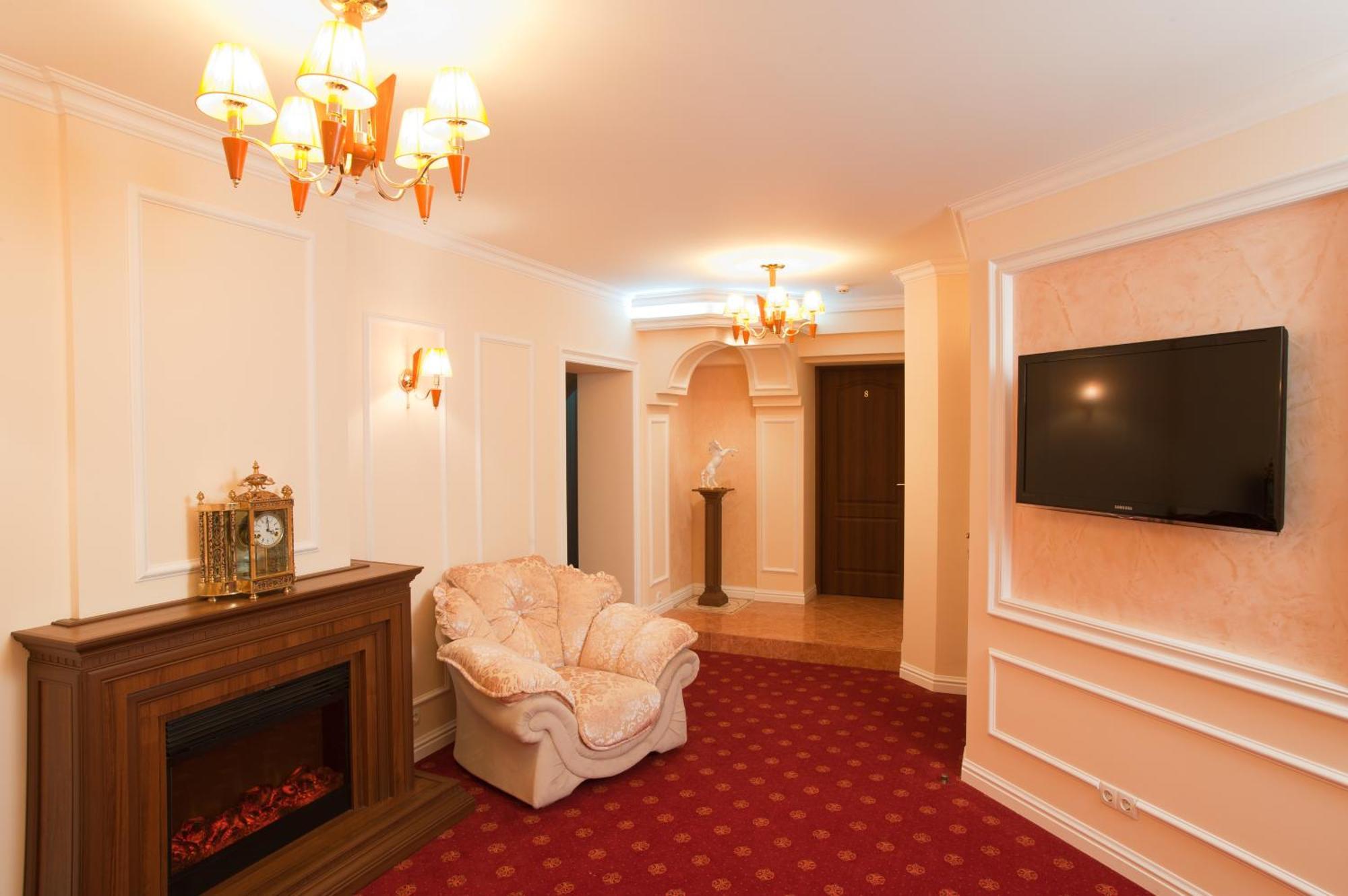 7 Sky Hotel Klinicheskaya Street Kyiv Exterior foto