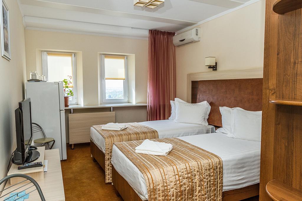 7 Sky Hotel Klinicheskaya Street Kyiv Exterior foto