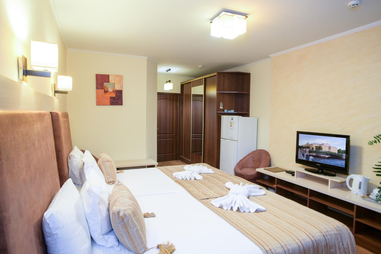 7 Sky Hotel Klinicheskaya Street Kyiv Exterior foto
